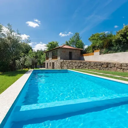 Casa Velha De Ponta Soto Cela (Vila Verde, Braga)